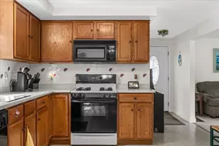 108 Wareham Lake Shore Dr, Wareham, MA 02538 - Photo 17