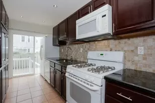 304 Davis St, New Bedford, MA 02746 - Photo 1