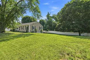 26 Middle St, Attleboro, MA 02703 - Photo 33