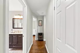 26 Middle St, Attleboro, MA 02703 - Photo 9