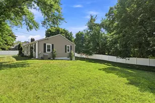 26 Middle St, Attleboro, MA 02703 - Photo 31