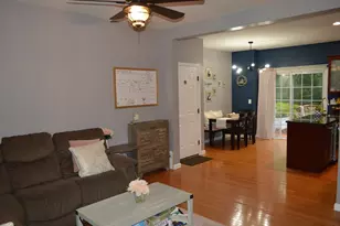 25 Oakes Cir, Millbury, MA 01527 - Photo 5