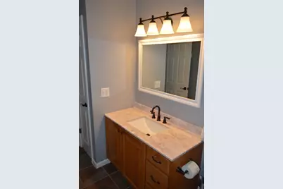 25 Oakes Cir #25, Millbury, MA 01527 - Photo 13