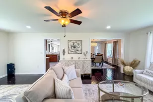52 Phelps St, Marlborough, MA 01752 - Photo 9