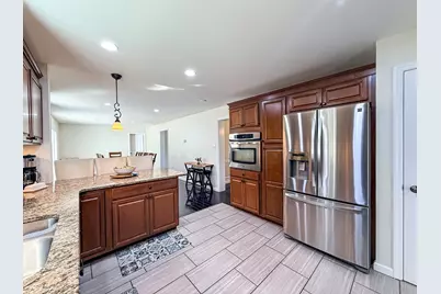 52 Phelps St, Marlborough, MA 01752 - Photo 5