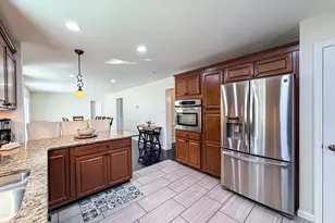 52 Phelps St, Marlborough, MA 01752 - Photo 5