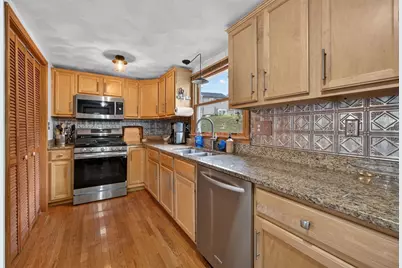 4 Jeffrey Rd, Billerica, MA 01821 - Photo 17