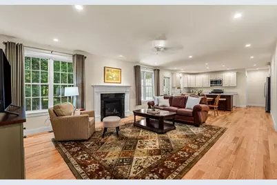 14 Village Rd, Pepperell, MA 01463 - Photo 7