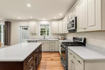 14 Village Rd, Pepperell, MA 01463 - Photo 3