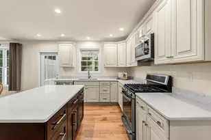 14 Village Rd, Pepperell, MA 01463 - Photo 3