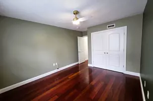 242 Bunker Hill St, Boston, MA 02129 - Photo 9
