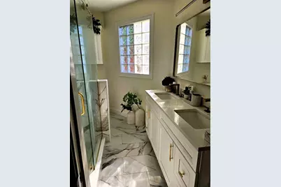 242 Bunker Hill St #1, Boston, MA 02129 - Photo 13