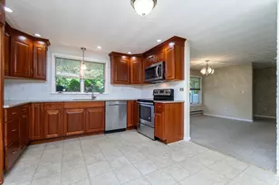 4 Craig Rd, Framingham, MA 01701 - Photo 7