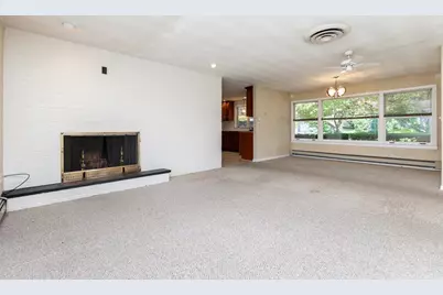 4 Craig Rd, Framingham, MA 01701 - Photo 5