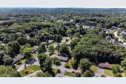4 Craig Rd, Framingham, MA 01701 - Photo 35