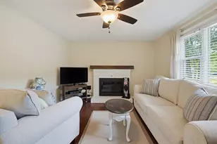 14 Carol Dr, Franklin, MA 02038 - Photo 13