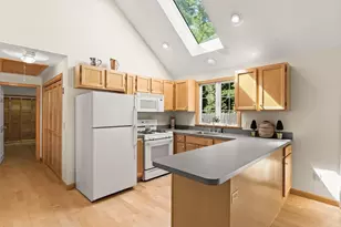137 Wianno Cir, Barnstable, MA 02655 - Photo 13