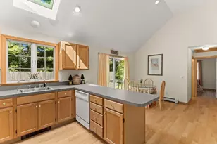 137 Wianno Cir, Barnstable, MA 02655 - Photo 11