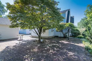 32 Elmwood Ave, Longmeadow, MA 01106 - Photo 35