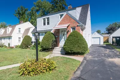 32 Elmwood Ave, Longmeadow, MA 01106 - Photo 3