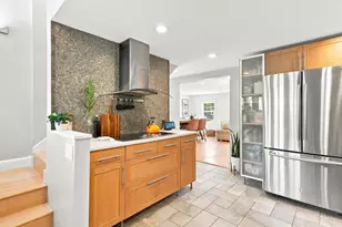 16 Wenham St, Danvers, MA 01923 - Photo 13