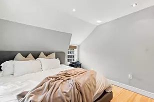 16 Wenham St, Danvers, MA 01923 - Photo 21
