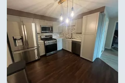 464 Bank St #5, Fall River, MA 02720 - Photo 3