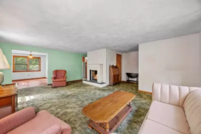 20 S Sycamore Knls, South Hadley, MA 01075 - Photo 9