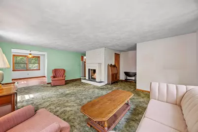 20 S Sycamore Knls, South Hadley, MA 01075 - Photo 9