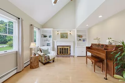 1804 Washington St, Holliston, MA 01746 - Photo 19