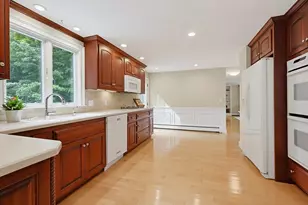 1804 Washington St, Holliston, MA 01746 - Photo 9