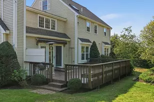 32 Hammersmith Dr, Saugus, MA 01906 - Photo 7