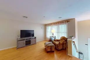 660 Thacher, Attleboro, MA 02703 - Photo 3