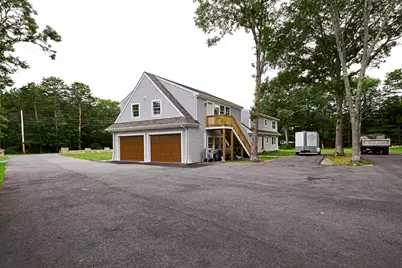 4 Edgerton Dr, Falmouth, MA 02556 - Photo 9