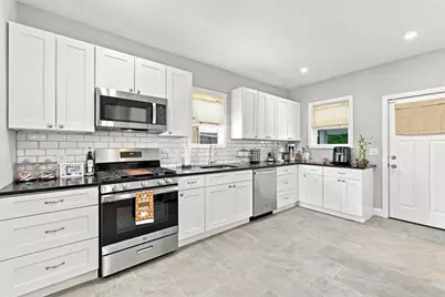93 Parker St, Chelsea, MA 02150 - Photo 3