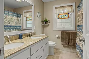 4 McKinley Ave, Easthampton, MA 01027 - Photo 17