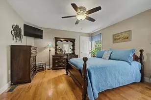 4 McKinley Ave, Easthampton, MA 01027 - Photo 15