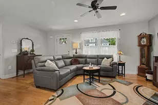 4 McKinley Ave, Easthampton, MA 01027 - Photo 9