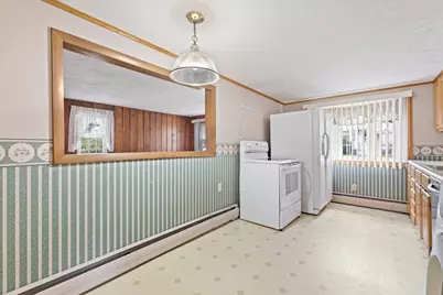 1 Freeman Ave, Webster, MA 01570 - Photo 15