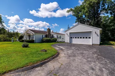 1 Freeman Ave, Webster, MA 01570 - Photo 5