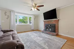 8 Pontiac Rd, Walpole, MA 02081 - Photo 5