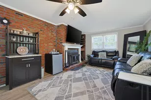 8 Pontiac Rd, Walpole, MA 02081 - Photo 13