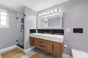 25 Voyagers Ln, Ashland, MA 01721 - Photo 15