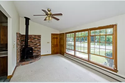 14 Sunset Dr, Montague, MA 01376 - Photo 11