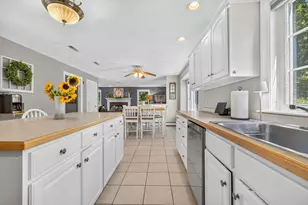 3 Jane's Dr, Littleton, MA 01460 - Photo 5