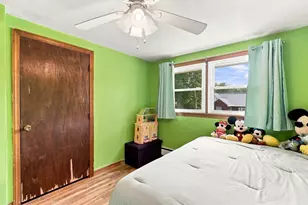 53 Evergreen St, Saugus, MA 01906 - Photo 23