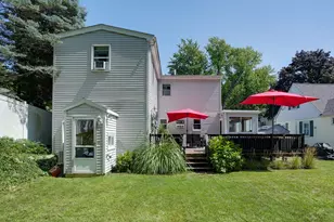18 Ellis St, Woburn, MA 01801 - Photo 7