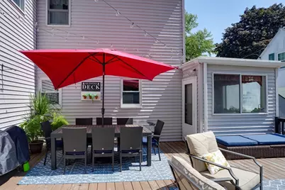 18 Ellis St, Woburn, MA 01801 - Photo 5