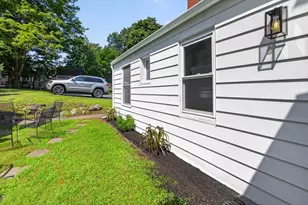 72 Chestnut St, Clinton, MA 01510 - Photo 5