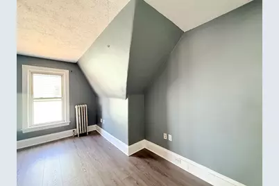 7 Pembroke St, Medford, MA 02155 - Photo 21